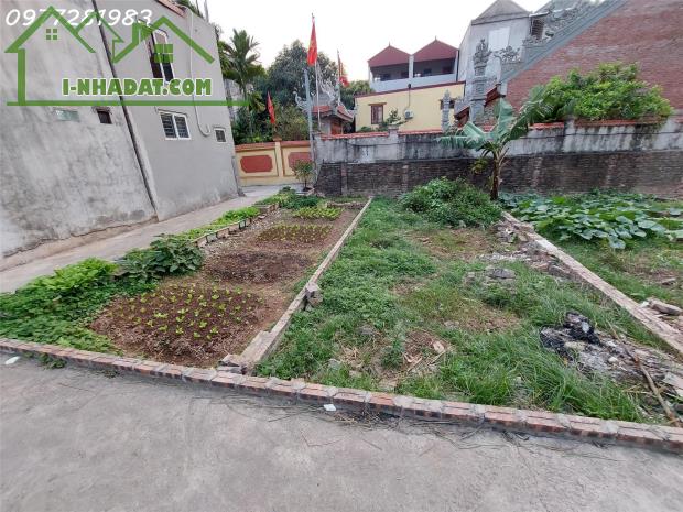 Nhỉnh 4 tỷ có ngay mảnh đất 40 Vân Canh, Hoài Đức