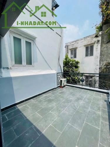BÁN NHÀ HẺM NGUYỄN CẢNH CHÂN, QUẬN 1 - 28M2, 2 TẦNG, 3PN, 3WC - GIÁ 5.8 TỶ - SỔ HỒNG - 4