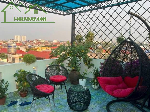 Bán nhà phân lô, 7 tầng, mới đẹp Sài Đồng, Long Biên