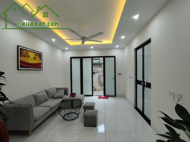 Cần Bán Gấp Căn Nhà Đang Xây Ở Đa Sỹ HĐ.Ngõ Rộng,Thoáng,Ô Tô Đỗ Gần.Giá 5.8Tỷ Có TL - 1