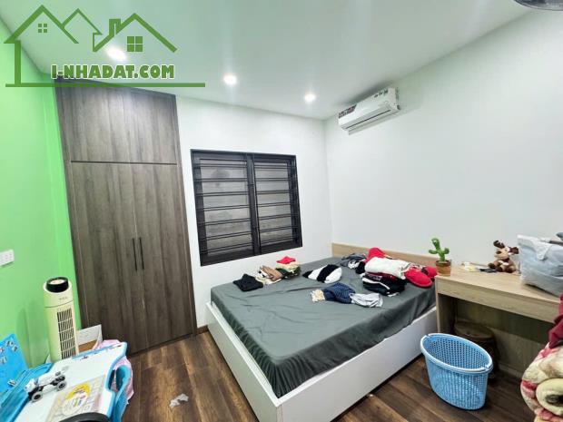 NHÀ ĐẸP - KINH DOANH - NHIỀU TIỆN ÍCH - NGAY NGÃ BA- NÔI THẤT CƠ BẢN🏘️ phố Đặng Vũ Hỷ - 2