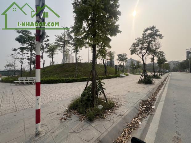 QUÁ HIẾM SIÊU PHẨM – Lô góc, 7 tầng, thang máy, khu phân lô, ngõ thông ô tô tránh