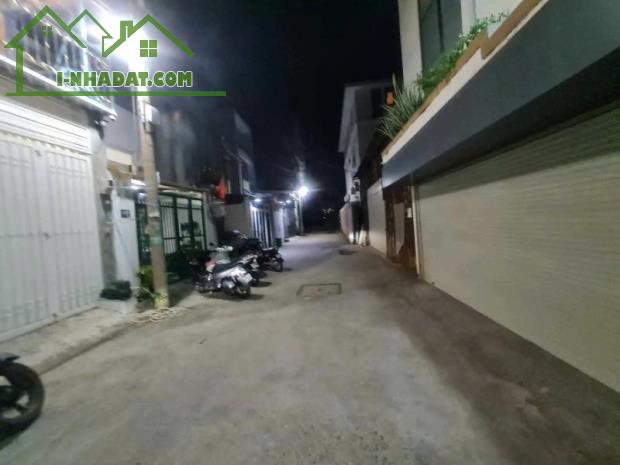 ĐẤT NHỈNH 3 TỶ - LINH ĐÔNG - SÁT PHẠM VĂN ĐỒNG - NGANG 5M - 1