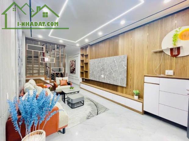 Bán nhà An Dương Vương phân lô 5 tầng mới tinh khôi, ô tô đỗ cửa- 32m2- 5.75 tỷ - 3
