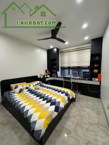 Nhà 🏠 đẹp Ngọc Lâm , 50 m 6 tầng có TM , mt 6 m . Giá 18,2 tỉ - 2
