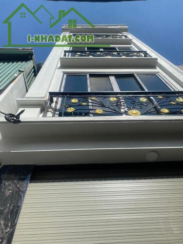 Cần Bán Gấp Căn Nhà Đang Xây Ở Đa Sỹ HĐ.Ngõ Rộng,Thoáng,Ô Tô Đỗ Gần.Giá 6.2Tỷ Có TL