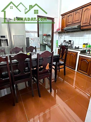 BÁN GẤP NHÀ HẺM XE HƠI 1/ BA THÁNG HAI, QUẬN 10 – 50M2 3 LẦU 5PN - GIẢM SÂU CÒN HƠN 9 TỶ - 2