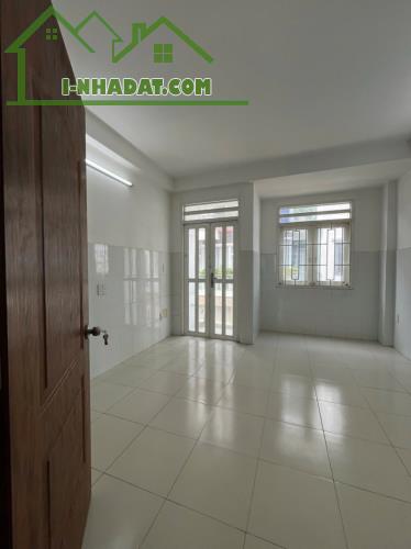 TÔ HIỆU - TÂN PHÚ - HẺM XE HƠI - 56M2 - 4 TẦNG BTCT 6PN 6WC - GIÁ 7.5 TỶ - 3