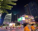 Bán nhà mặt tiền trung tâm tài chính Nguyễn Thái Bình, Quận 1