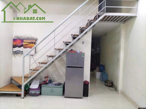 bán nhà 2 tầng phạm văn đồng cầu giấy 6ty DT 62m2 ,MT 5m2 LH 083.2865.116 - 2