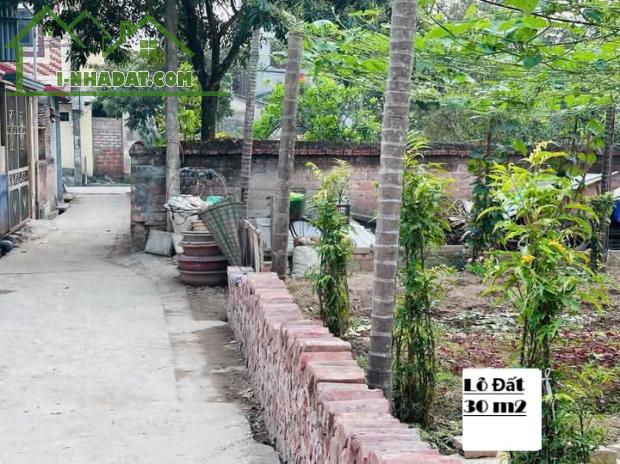 ĐẤT VÀNG phân lô  gần quận ủy bắc từ liêm - KINH DOANH ĐỈNH -33M2 - 4TỶ - 1
