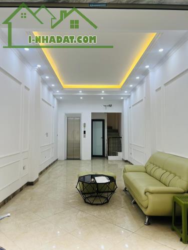 BÁN NHÀ ĐÀO TẤN 40M2 x 7 TẦNG - THANG MÁY - SÁT PHỐ - GIÁ CHỈ 13.5 TỶ  NGÕ TRƯỚC NHÀ RỘNG - 2