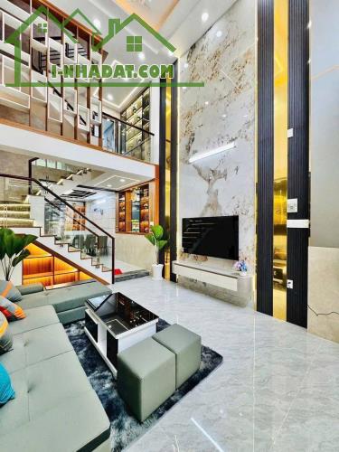 Bán nhà ở mặt tiền đường Tô Vĩnh Diện, phường Linh Chiểu, Thủ Đức, giá  2 tỷ 850 triệu - 4