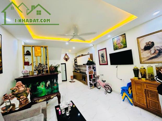 BÁN NHÀ PHÚ MỸ – 4 TẦNG ĐẸP – GẦN Ô TÔ – KHU KINH DOANH SẦM UẤT 🔥