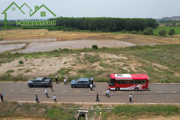 Đất giá rẻ cách biển Long Hải 25 phút đi xe giá 7 triệu/m2 sổ hồng sẵn