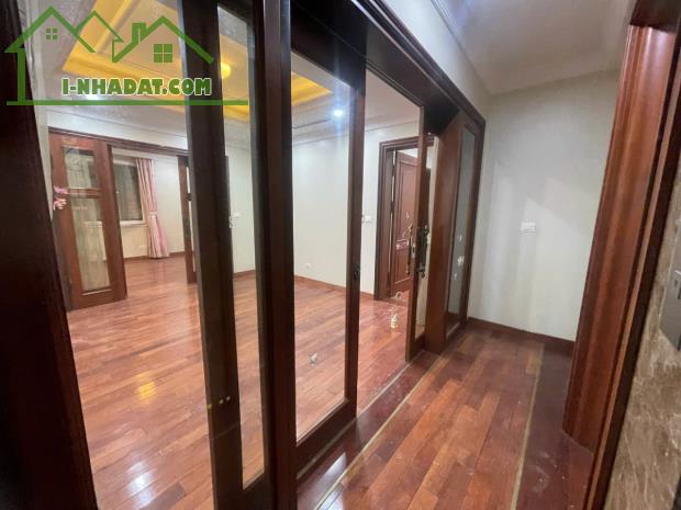 Biệt Thự Khu Lão Thành Cách Mạng Yên Hòa Cầu Giấy 5 Tầng Có Hầm 240m2 Mt 15m Ở Ngay - 3