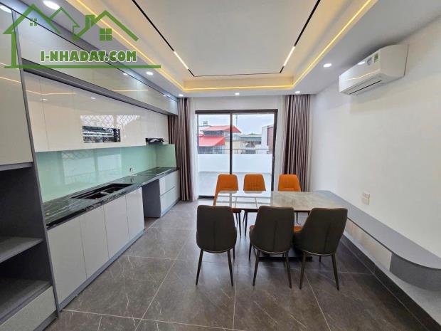 BÁN NHÀ PHỐ NGUYỄN VĂN CỪ 47M2 7T THANG MÁY GARA CHỈ 12.X TỶ, KINH DOANH FULL NỘI THẤT - 2