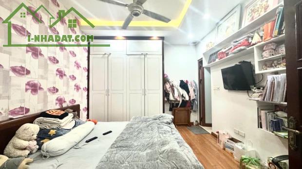 Bán nhà Trường Chinh, 70m2x 5 tầng, thang máy, 14 tỷ - 2