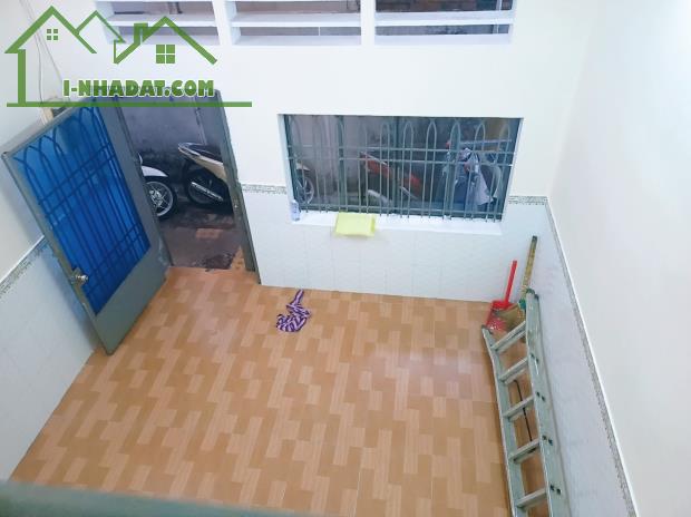 BÁN NHÀ HÒA BÌNH- GẦN ĐẦM SEN- LŨY BÁN BÍCH- DT:40M2 – NHỈNH 4Đ - 2