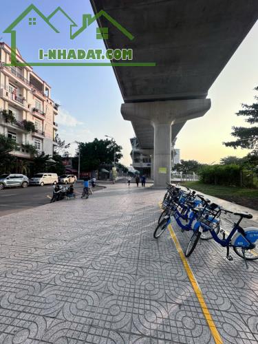 CẦN TIỀN BÁN GẤP NHÀ GIÁ TỐT KHU ABC NGUYỄN HỮU CẢNH, P.22, Q.BÌNH THẠNH - 2