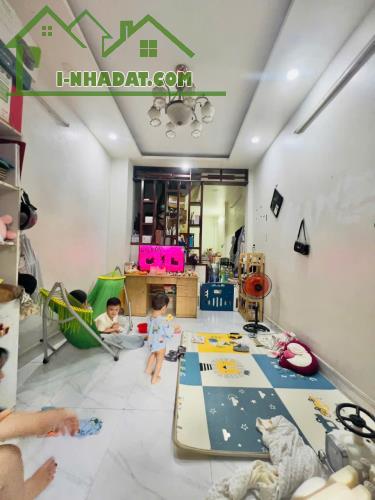 Nhà hẻm ô tô, đối diện C/c Phúc Yên + Trường Chinh, 4.2 tỷ - 4