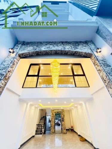 💥💥MẶT PHỐ - VỈA HÈ RỘNG -  THÔNG SỐ VÀNG – KINH DOANH ĐỈNH - VỊ TRÍ ĐẸP NHẤT LONG BIÊN