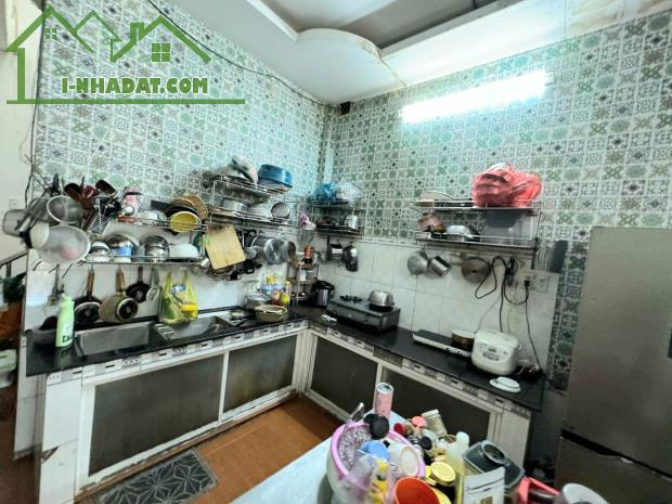 💥💥💥 HẺM 8M CÓ VỈA HÈ SÁT MẶT TIỀN GÒ DẦU, GẦN NGÃ TƯ TÂN SƠN NHÌ .TÂN PHÚ ... 👉DT 130M - 3