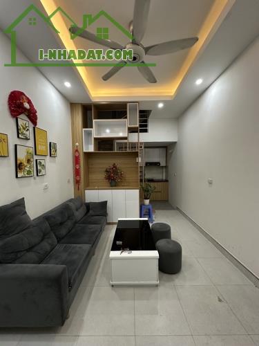 GIÁP BÁT NHÀ XÂY MỚI - SÁT TRƯỜNG HỌC - 4.4 TỶ - 3