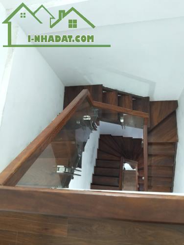 Bán nhà phố Nguyễn Ngọc Nại, Thanh Xuân, ngõ rộng, vài nhà ra ô tô tránh - 1