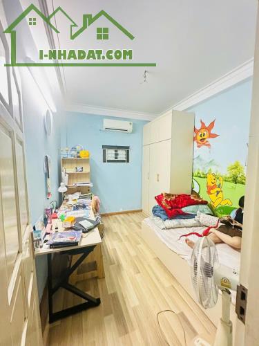 Bán nhà phố Thanh Nhàn, gần Lạc Trung, Võ thị Sáu, 32m2 x 4 Tầng - Sát phố, sổ vuông đẹp - 2