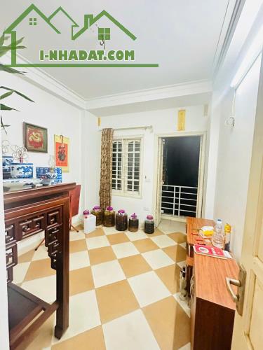 Bán nhà phố Thanh Nhàn, gần Lạc Trung, Võ thị Sáu, 32m2 x 4 Tầng - Sát phố, sổ vuông đẹp - 4