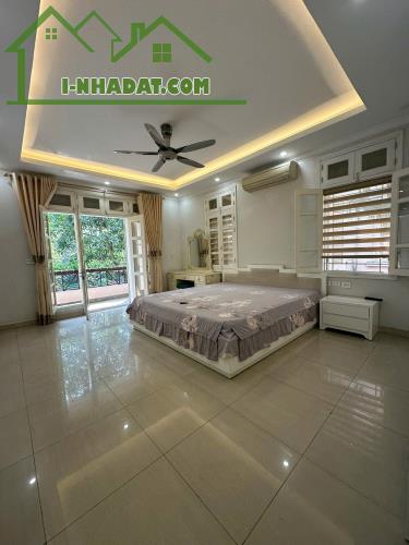 Chính chủ cần bán gấp lô biệt thự nằm trên con đường đôi đẹp nhất tại Ciputra - 3