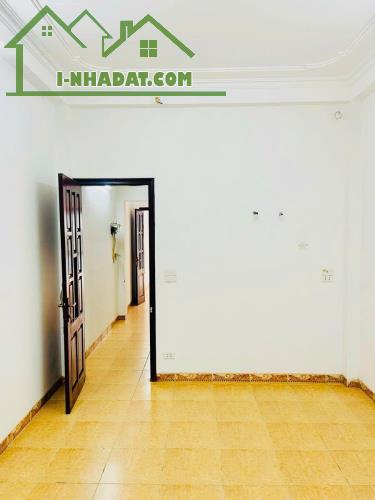 Siêu hiếm! Gần phố Nguyễn Trãi, ô tô đỗ cửa, kinh doanh đã dạng, 50m2 x 5T, chỉ 13.x tỷ - 4