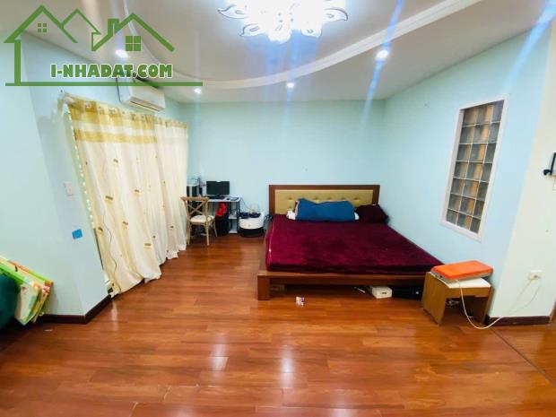 BÁN NHÀ PHÂN LÔ CAO CẤP GẦN PHỐ HOÀNG CẦU, 5 TẦNG MẶT TIỀN RỘNG, ÔTÔ THÔNG, KD VĂN PHÒNG. - 2