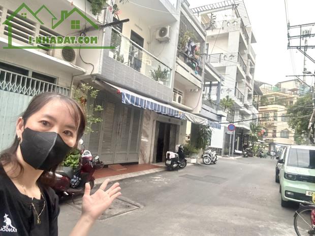 NHÀ BÁN KHU DÂN TRÍ CAO- VỊ TRÍ ĐƯỜNG SỐ Q4- XE HƠI ĐẬU CỬA .