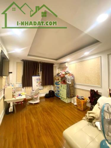 BÁN NHÀ MẶT TIỀN BA THÁNG HAI QUẬN 11 - 50M2 - NHỈNH 16 TỶ - 2