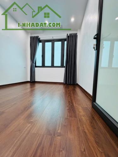SIÊU PHẨM ! ĐỐNG ĐA- KHÂM THIÊN 50M2- 5 TẦNG- VÀI BƯỚC RA MẶT PHỐ- TIỆN ÍCH ĐỈNH- 9 TỶ HƠN - 2