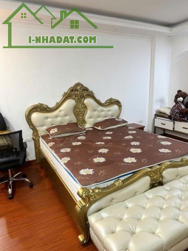 Tuyệt tác – Nhà cực phát – Trung tâm Thạch Bàn, Diện tích 31m2 giá 5,x x tỷ. - 1