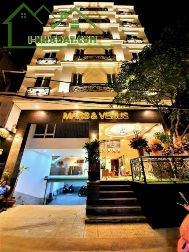 Bán Khách Sạn 36 Phòng Thu Nhập Khủng Đường Cửu Long Sân Bay