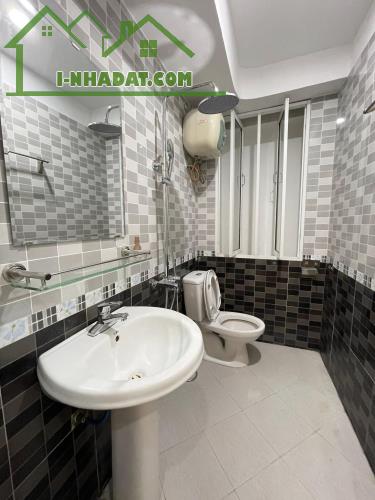 BÁN NHÀ LÁNG HẠ - ĐỐNG ĐA, NGÕ THÔNG PHỐ THÀNH CÔNG, 5 TẦNG NHÀ ĐẸP Ở NGAY.