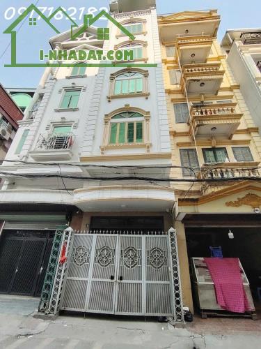 CỰC HIẾM - 1 MẶT PHỐ - 1 MẶT NGÕ 17 PHÒNG CHO THUÊ-BỒ ĐỀ -
LB -118M2 - 25 TỶ