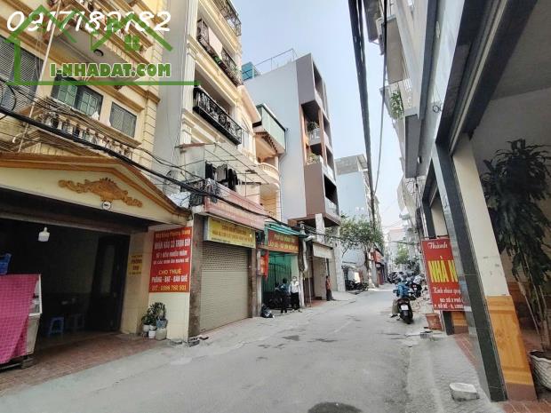 CỰC HIẾM - 1 MẶT PHỐ - 1 MẶT NGÕ 17 PHÒNG CHO THUÊ-BỒ ĐỀ -
LB -118M2 - 25 TỶ - 3