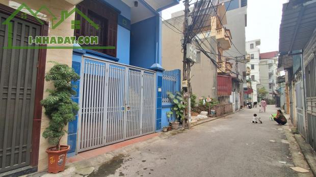 Bán nhà Tư Đình,Long Biên 5 tầng,60m,mt4.8m oto tránh nhỉnh 12 tỷ