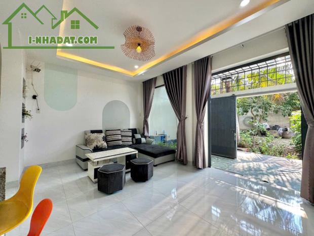 Nhà lầu mới ấp 4, Trung An, Mỹ Tho, Tiền Giang - 1