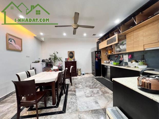 CỰC HIẾM!! BÁN NHÀ HUỲNH THÚC KHÁNG 50M2 -4 TẦNG - MẶT TIỀN 4M  25.3 TỶ PHÂN LÔ Ô TÔ TRÁNH - 4