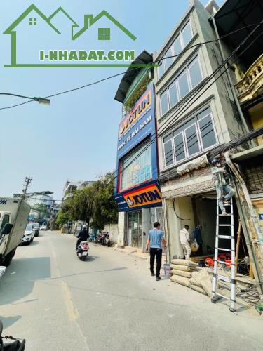 Bán nhà Mặt Phố Lâm Du 40m x 6T MT rộng, lô góc, Kinh doanh đỉnh chỉ 13 tỷ tl chính chủ.