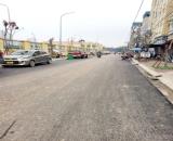 Bán Nhà Ngõ Thông Ô Tô Kinh Doanh 42m 5T 4Pn Kim Giang Chỉ 7,49 Tỷ