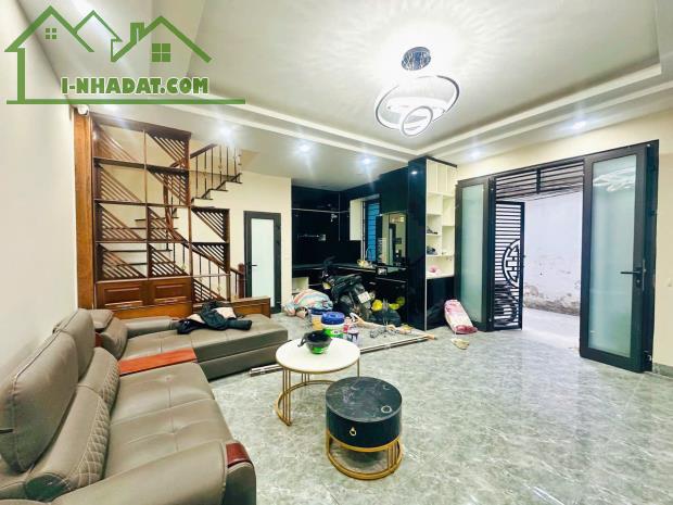 NHÀ MỚI 5 TẦNG PHỐ TRƯƠNG ĐỊNH, NGÕ THÔNG, ÔTÔ TRÁNH 10M, 29.7M2, GIÁ 6.44 TỶ TL - 1