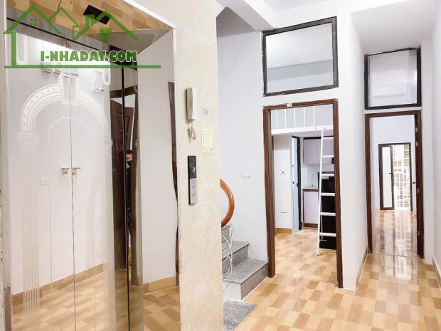 BÁN CCMN TRIỀU KHÚC ,60M2 17 PHÒNG ,GẦN Ô TÔ,CHỢ ,ĐIỂM XE BUÝT  .ĐANG VẬN HÀNH FULL PHÒNG