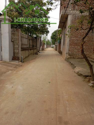 cách quốc lộ 6 300m dường ô tô tránh mà giá chỉ 16tr 1m tại đông phương yên - 1